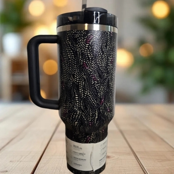 Stanley x Calia Quencher H2.0 Tumbler 40oz – NEW - Picture 2 of 3